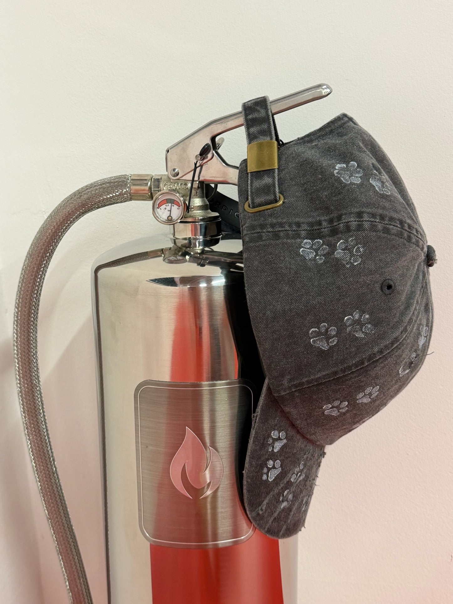 Cap Missing Cat Grey